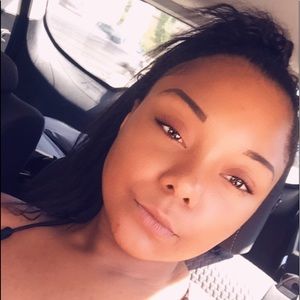 Meet your Posher, Shaneya